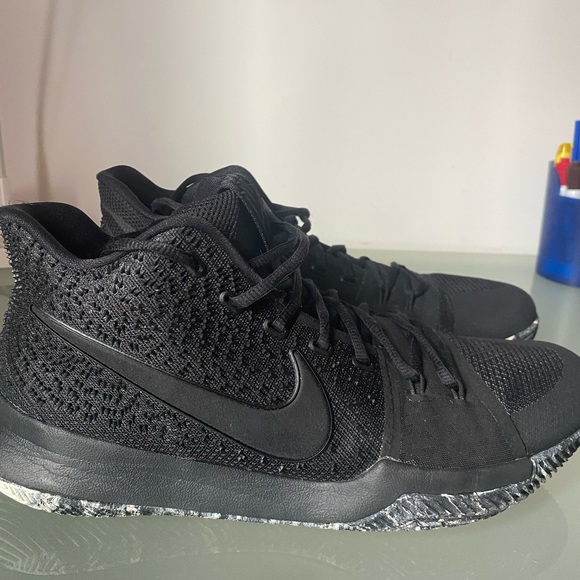 Nike Kyrie 3’s Triple Black, Size 12 - Picture 4 of 5